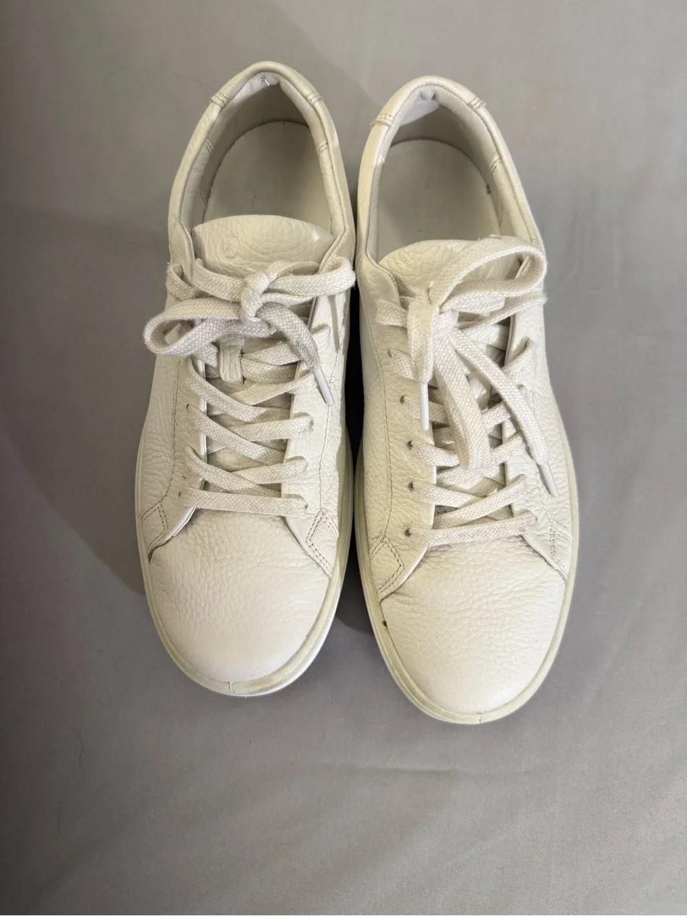 Ecco Classic Women's White Soft 60 Leather Sneakers - Clean Everyday Style